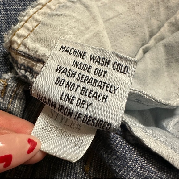 VINTAGE Y2K L.E.I. Frayed Raw Hem Low Rise Flared Light Wash Denim Jeans Sz. 9 - Picture 8 of 9